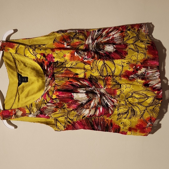 ❤️ NWOT! ST JOHN SILK FLORAL SLEEVELESS TOP, WATERCRESS MULTI, 10 - Picture 2 of 9